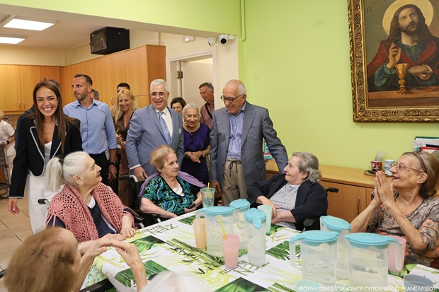 Ο Ν. Κακλαμάνης στο Μερόπειο Ίδρυμα – «Η Βουλή δεν είναι μόνο οι πολιτικές αντιπαραθέσεις, είναι ο πολιτισμός και η κοινωνική αλληλεγγύη»