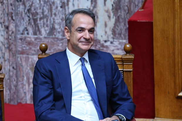 Σενάρια τρόμου για πρόωρες εκλογές και «αποστασίες»