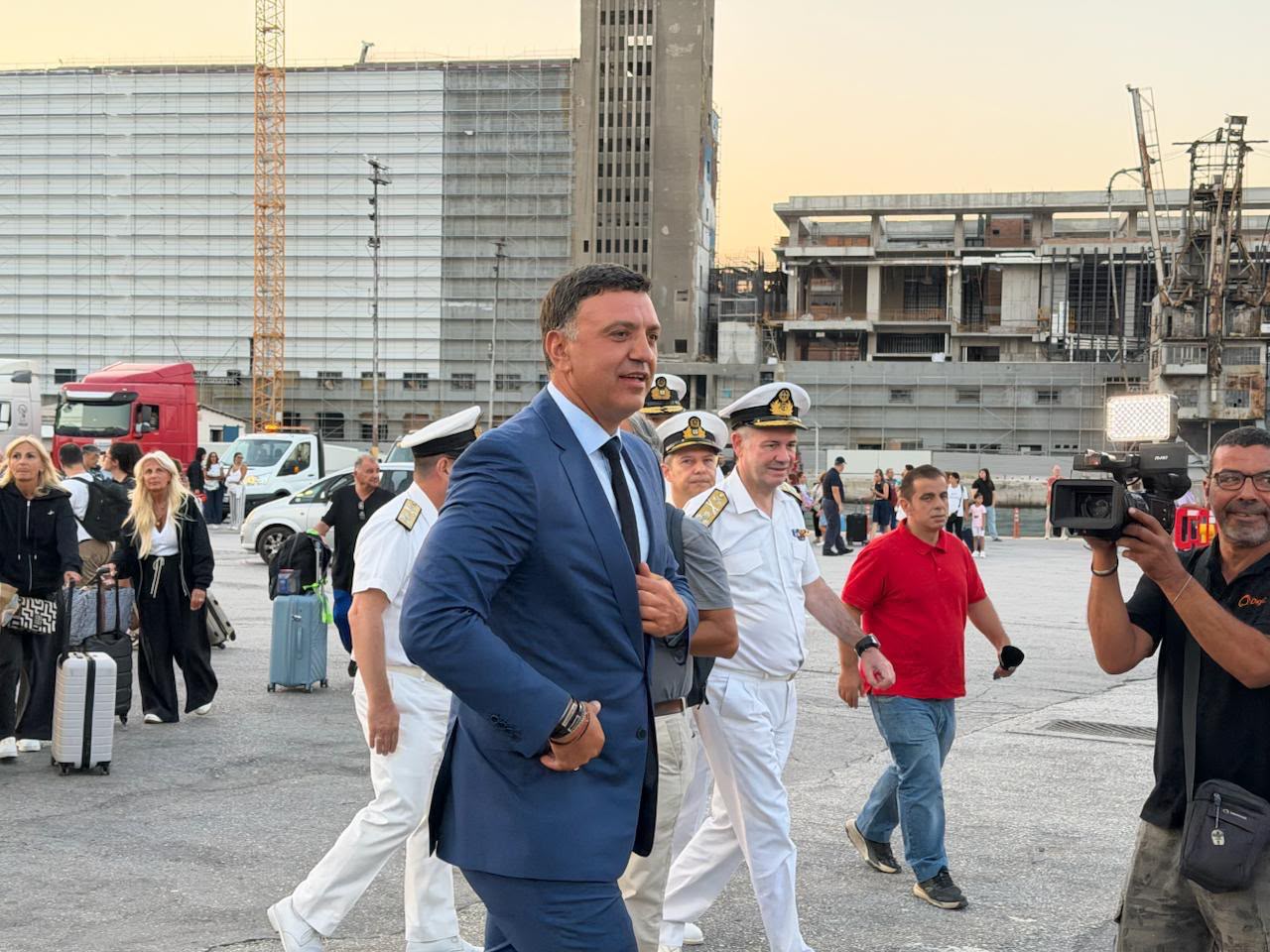 Β. Κικίλιας από τον Πειραιά: «Προασπίζουμε, στηρίζουμε και ενισχύουμε τα νησιά μας, τον τουρισμό, την ακτοπλοΐα και την οικονομία της χώρας μας»