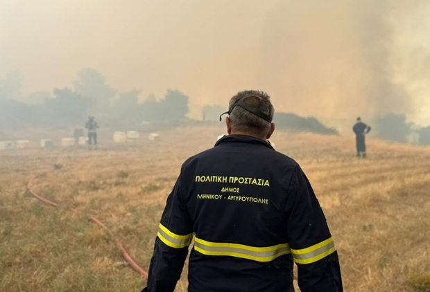 Η ισχύς εν τη ενώσει! Ο Δήμος Ελληνικού Αργυρούπολης και οι Εθελοντές Δασοπροστασίας & Πυρόσβεσης συνέδραμαν στη μεγάλη πυρκαγιά της Αττικής